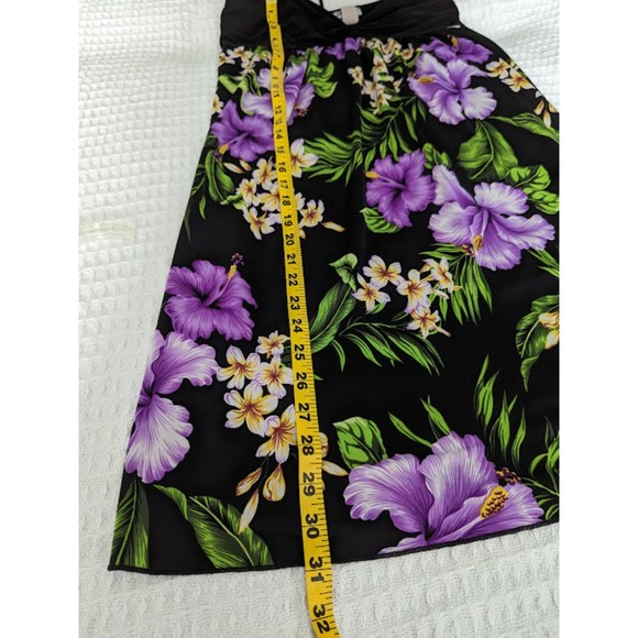 Hawaiian Dress - Picture 8 of 10